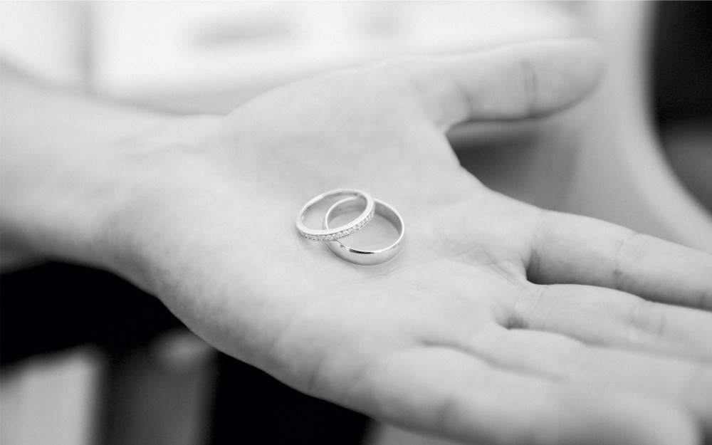 Come trovare la giusta misura per il tuo anello?